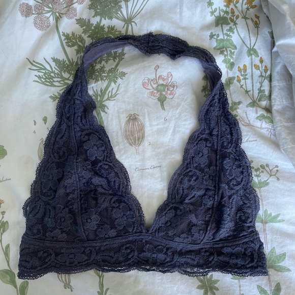 OUT FROM UNDER GREY LACE HALTER BRALETTE - Picture 1 of 3
